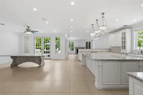 68 Maple Avenue Bethpage NY 11714