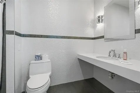 68 Maple Avenue Bethpage NY 11714
