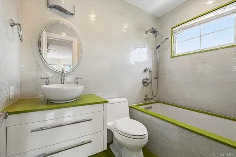 68 Maple Avenue Bethpage NY 11714