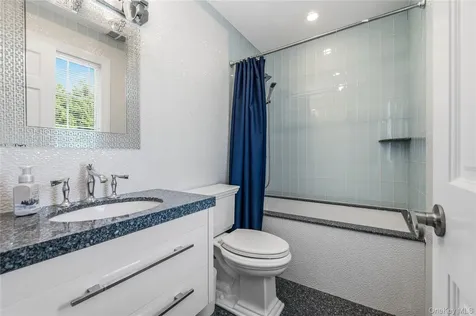 68 Maple Avenue Bethpage NY 11714