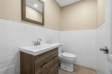 68 Maple Avenue Bethpage NY 11714