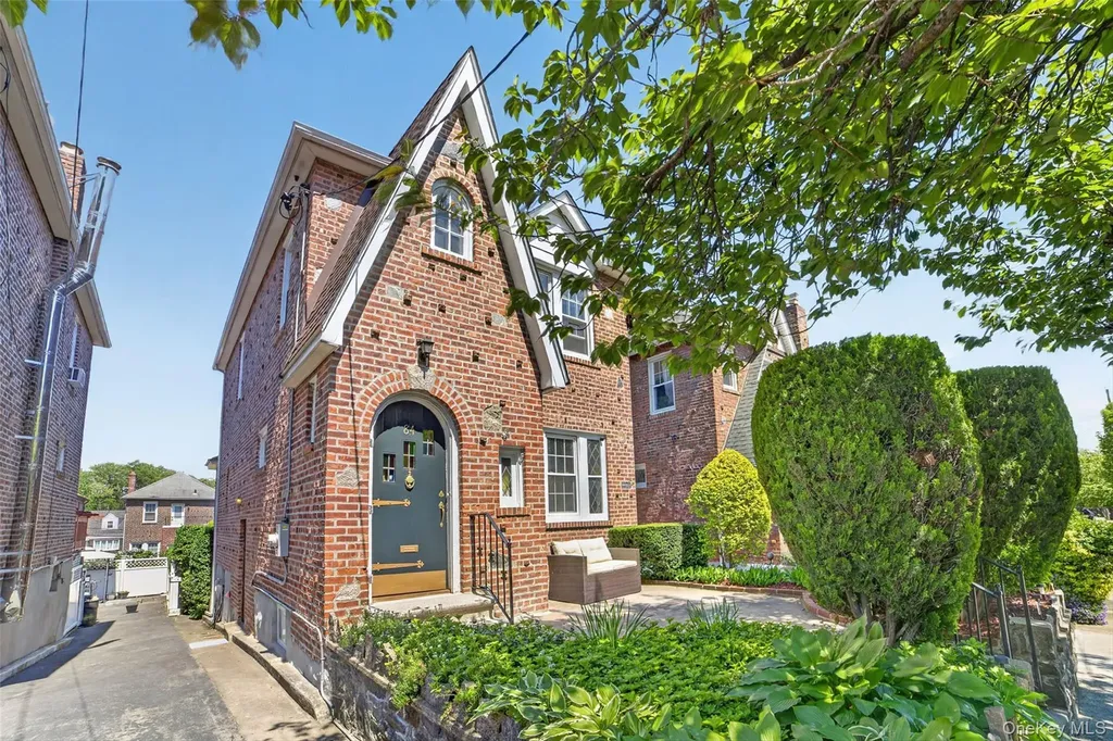 84 Halstead Avenue Yonkers NY 10704