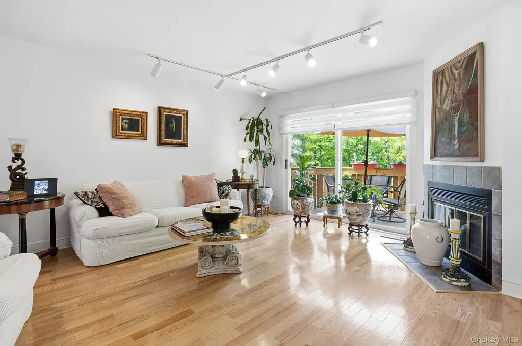 6 Spring Pond Drive Ossining NY 10562