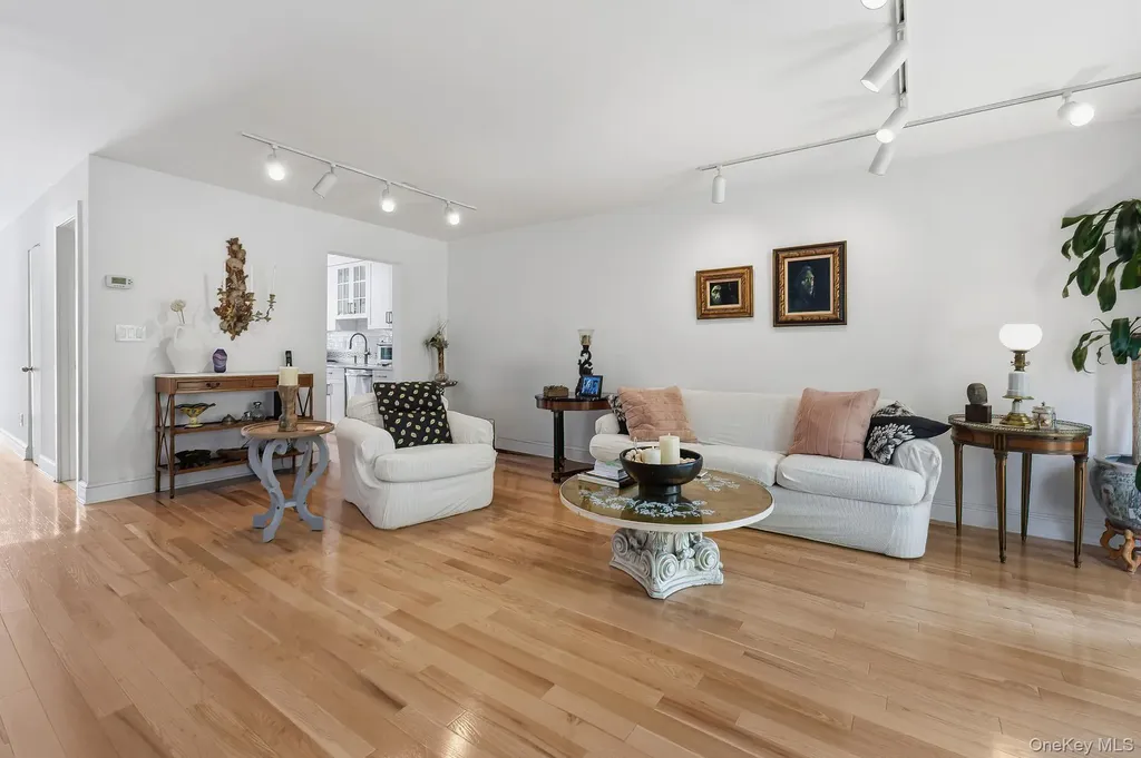 6 Spring Pond Drive Ossining NY 10562