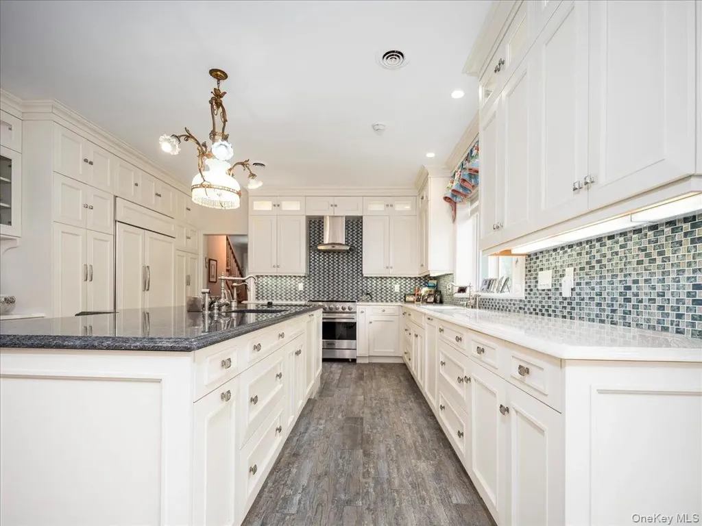 11 Bartlett Road Monsey NY 10952