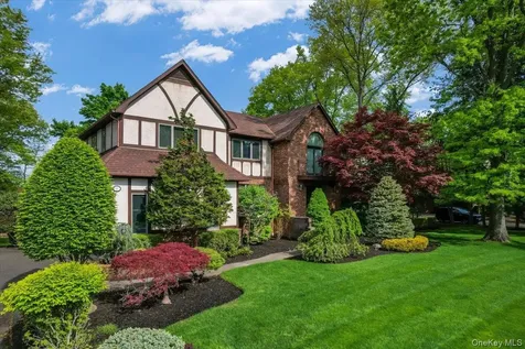 11 Bartlett Road Monsey NY 10952