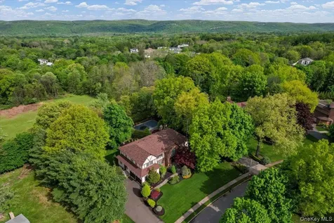 11 Bartlett Road Monsey NY 10952