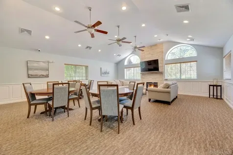 125 Farm House Court Manorville NY 11949