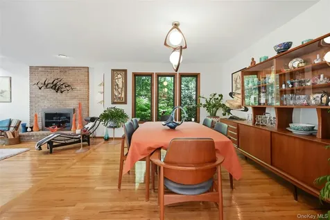 40 Laurel Hill Road Centerport NY 11721
