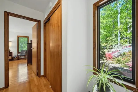 40 Laurel Hill Road Centerport NY 11721