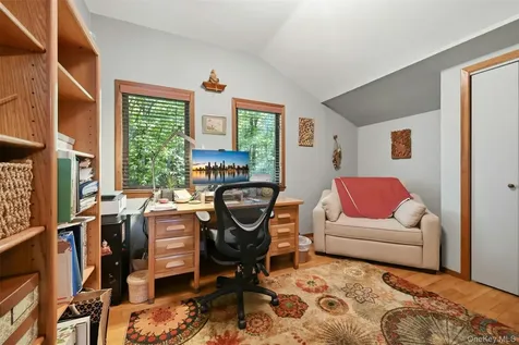 40 Laurel Hill Road Centerport NY 11721