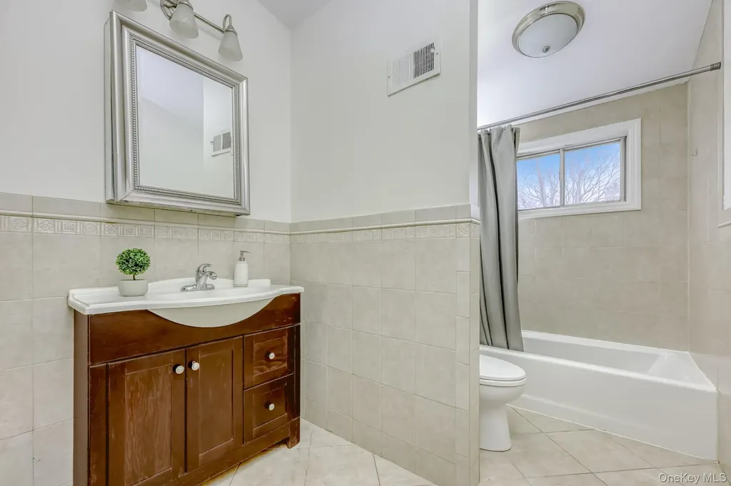 12 Woodwind Lane Spring Valley NY 10977