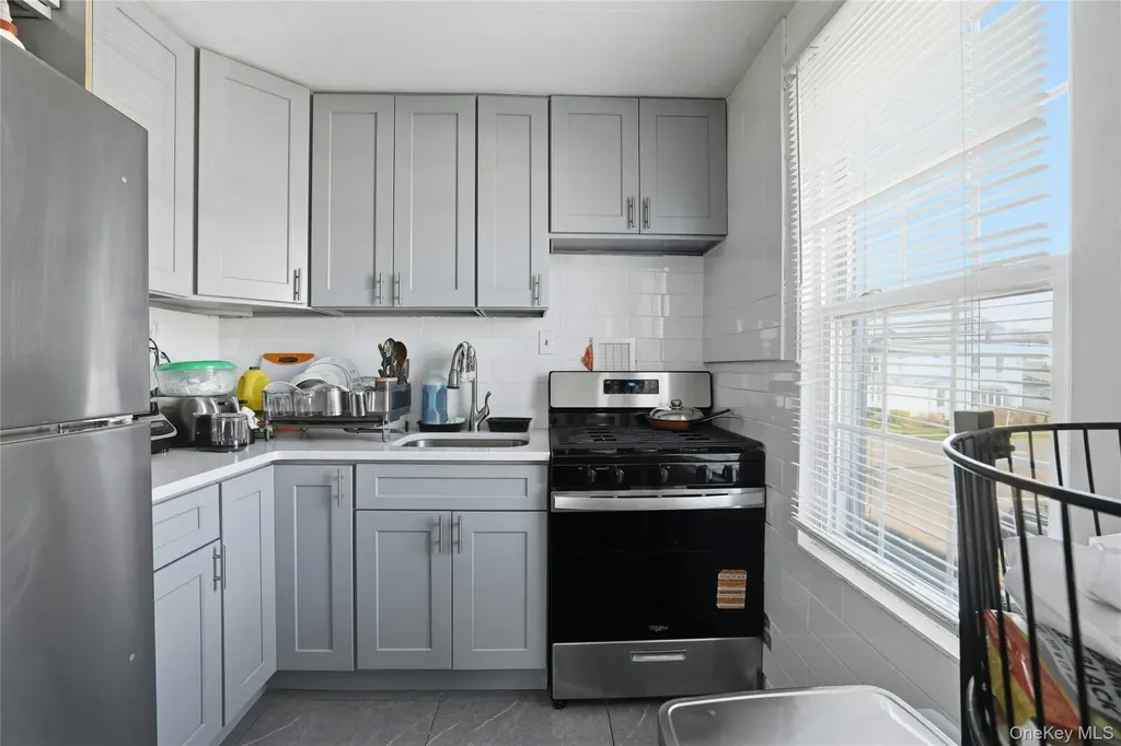 160 Broad Street Williston Park NY 11596