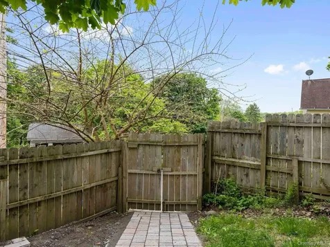 61 Hudson Street Kingston NY 12401