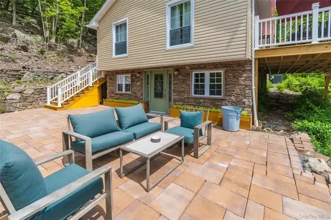 71 Deer Trail N Greenwood Lake NY 10925