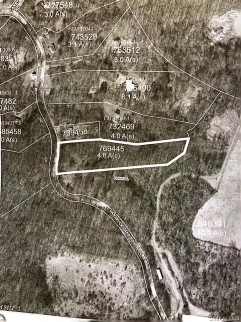 301 Van Wyck Lake Road Fishkill NY 12524