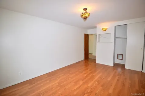 119 Dehaven Drive Yonkers NY 10703