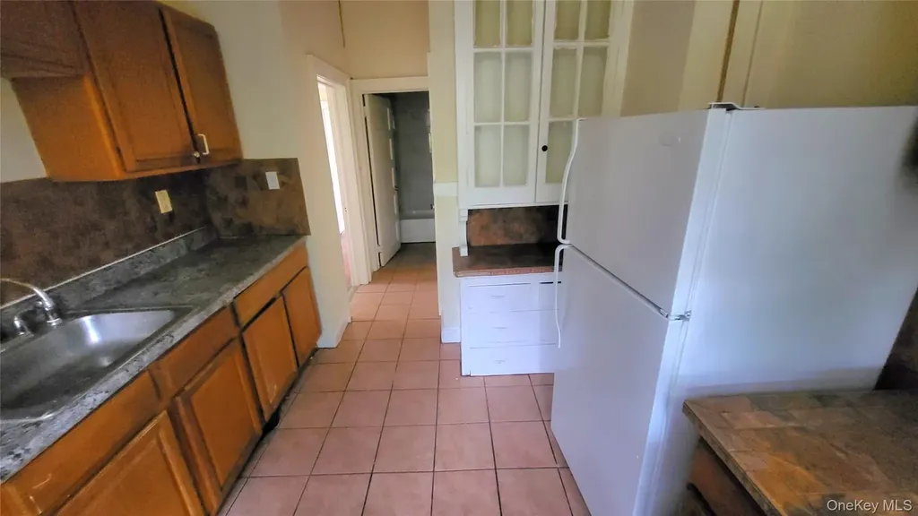 242 Mansion Street Poughkeepsie NY 12601