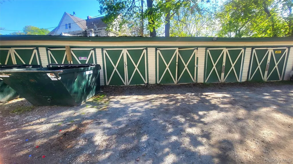 242 Mansion Street Poughkeepsie NY 12601