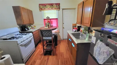 242 Mansion Street Poughkeepsie NY 12601