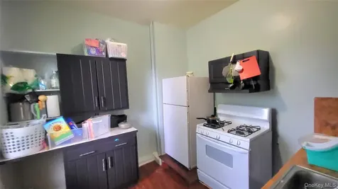 242 Mansion Street Poughkeepsie NY 12601