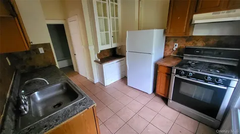 242 Mansion Street Poughkeepsie NY 12601