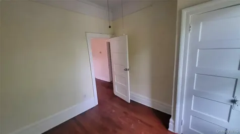 242 Mansion Street Poughkeepsie NY 12601