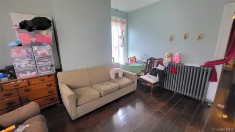 242 Mansion Street Poughkeepsie NY 12601