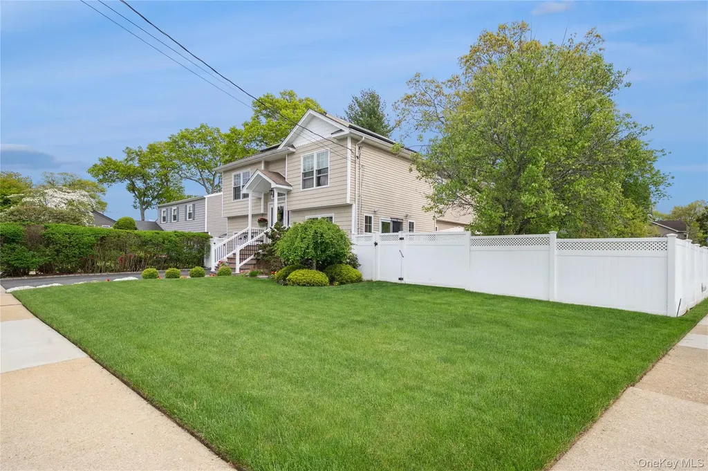 30 Baltimore Avenue Massapequa NY 11758