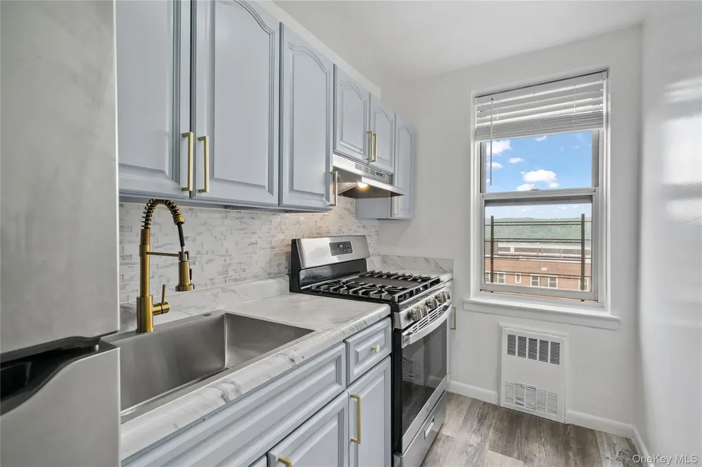 300 N Broadway Yonkers NY 10701