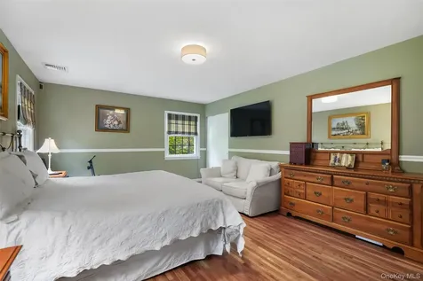 31 Burns Place Briarcliff Manor NY 10510