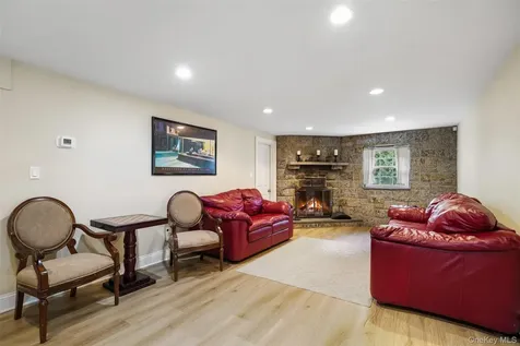 31 Burns Place Briarcliff Manor NY 10510
