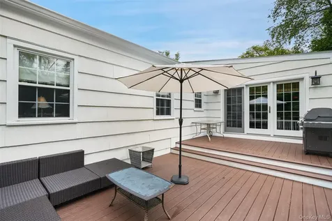 31 Burns Place Briarcliff Manor NY 10510