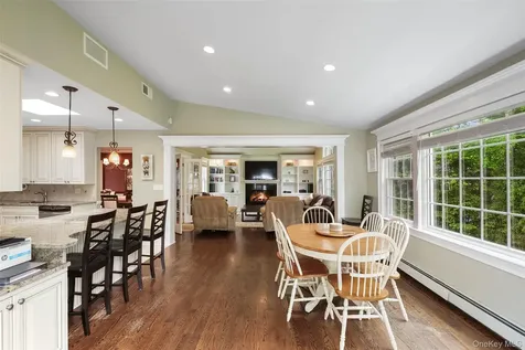 31 Burns Place Briarcliff Manor NY 10510