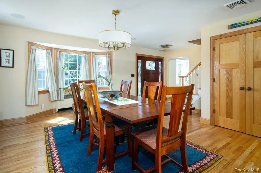 100 Byron Road Merrick NY 11566