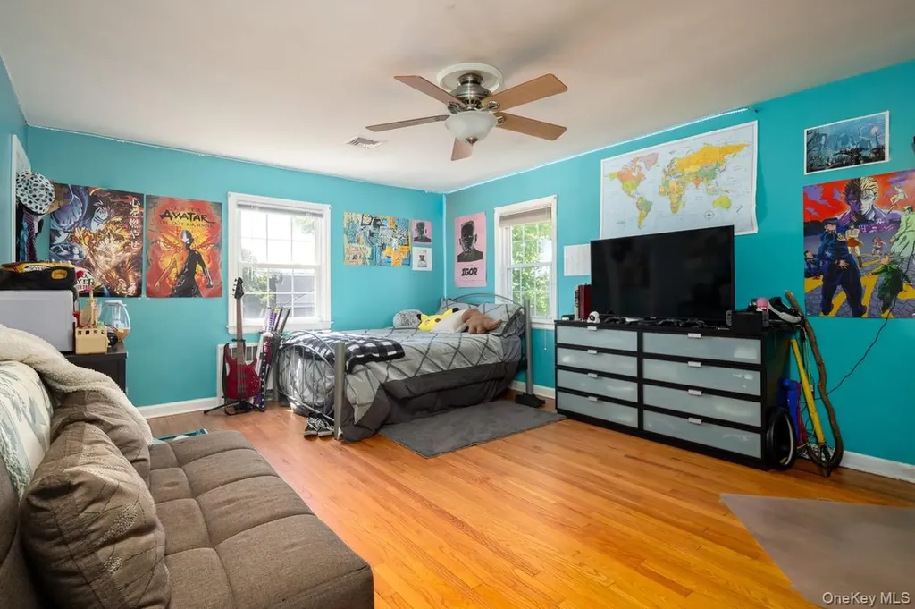 100 Byron Road Merrick NY 11566