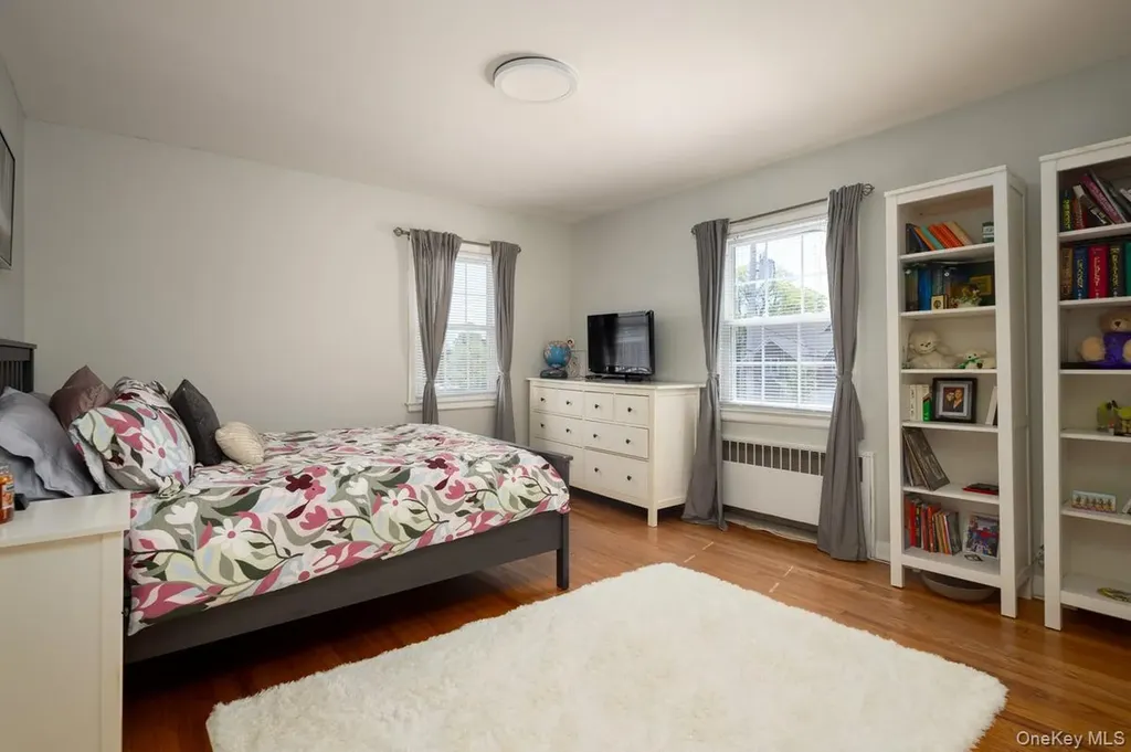 100 Byron Road Merrick NY 11566