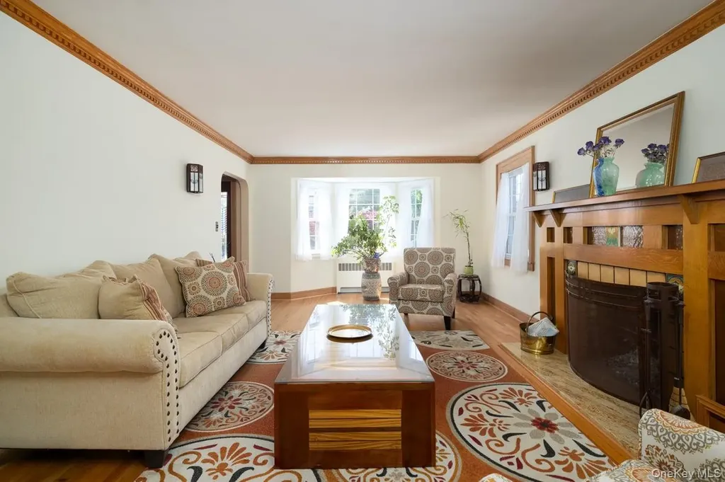 100 Byron Road Merrick NY 11566