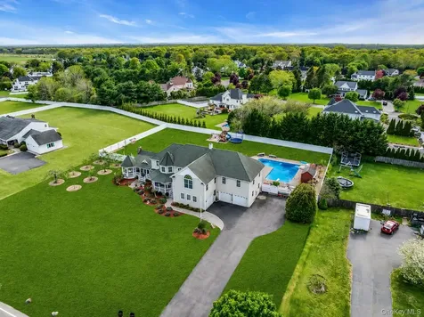 1509 Wad Riv Mnrvl Road Wading River NY 11792