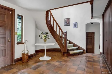 335 Croton Dam Road Ossining NY 10562