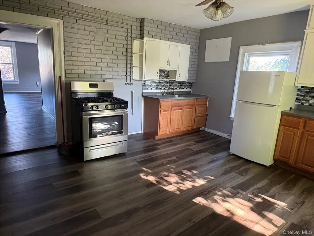 2 Park Place Poughkeepsie NY 12601