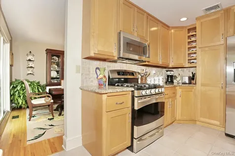 245 W Central Avenue Pearl River NY 10965