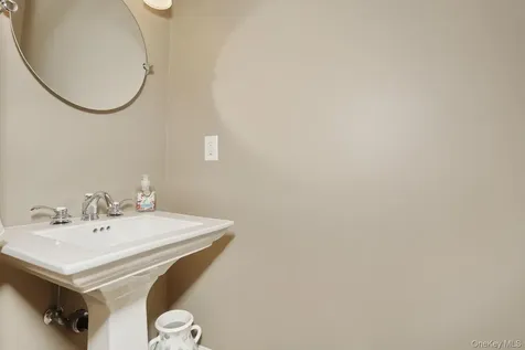 245 W Central Avenue Pearl River NY 10965