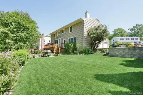 245 W Central Avenue Pearl River NY 10965