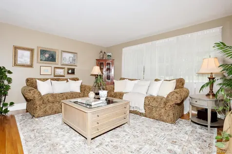 245 W Central Avenue Pearl River NY 10965