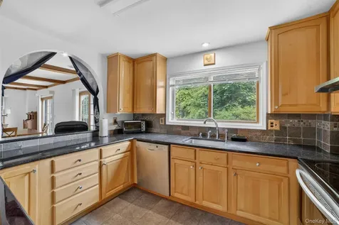 1225 Albany Post Road Croton-on-hudson NY 10520