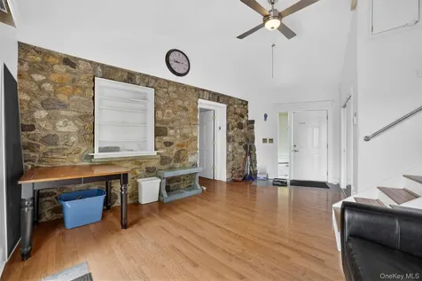 1225 Albany Post Road Croton-on-hudson NY 10520