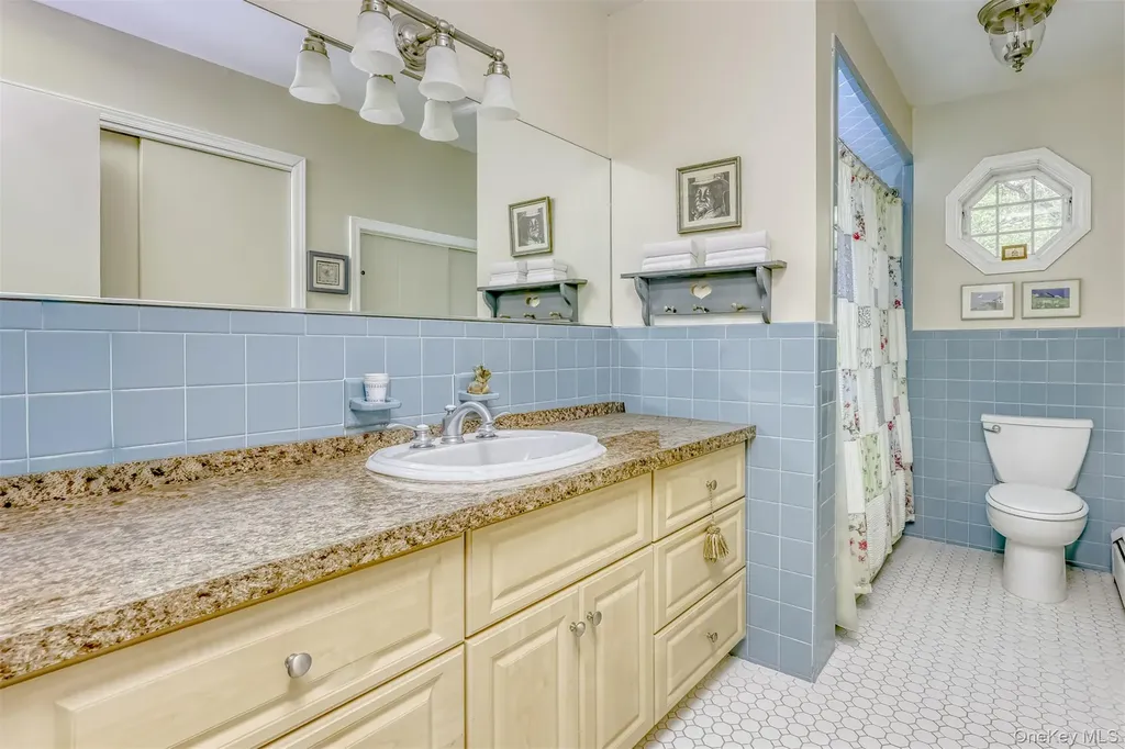 32 Charlotte Drive Spring Valley NY 10977