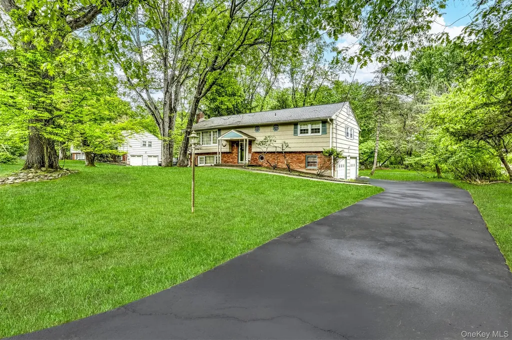 32 Charlotte Drive Spring Valley NY 10977