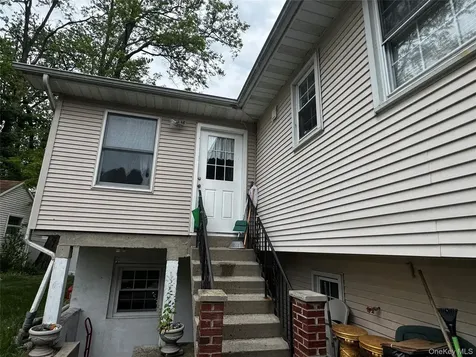 75 Picariello Drive Haverstraw NY 10927